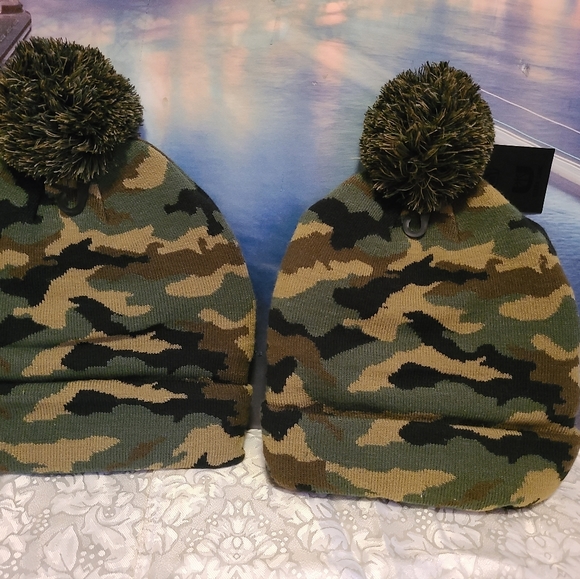 NBA WINTER HATS - Picture 9 of 10